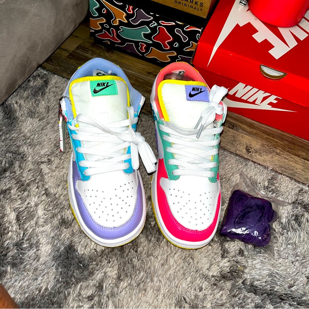 Nike low dunks